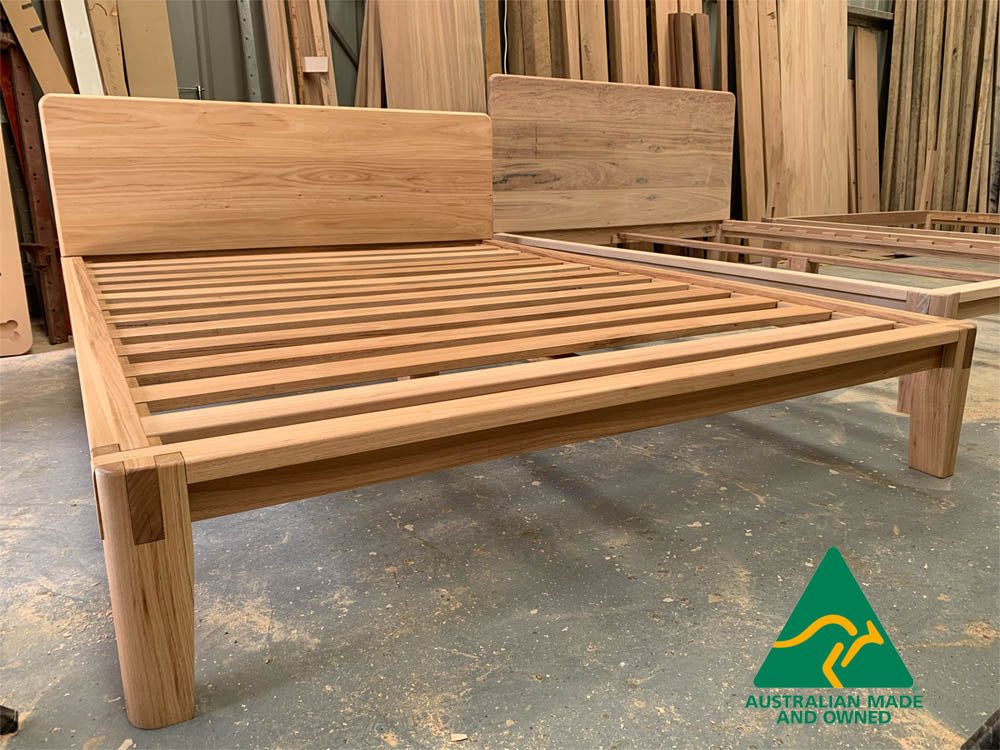 Dorluxure Handmade Castle Joint solid wood bed frame with platform base