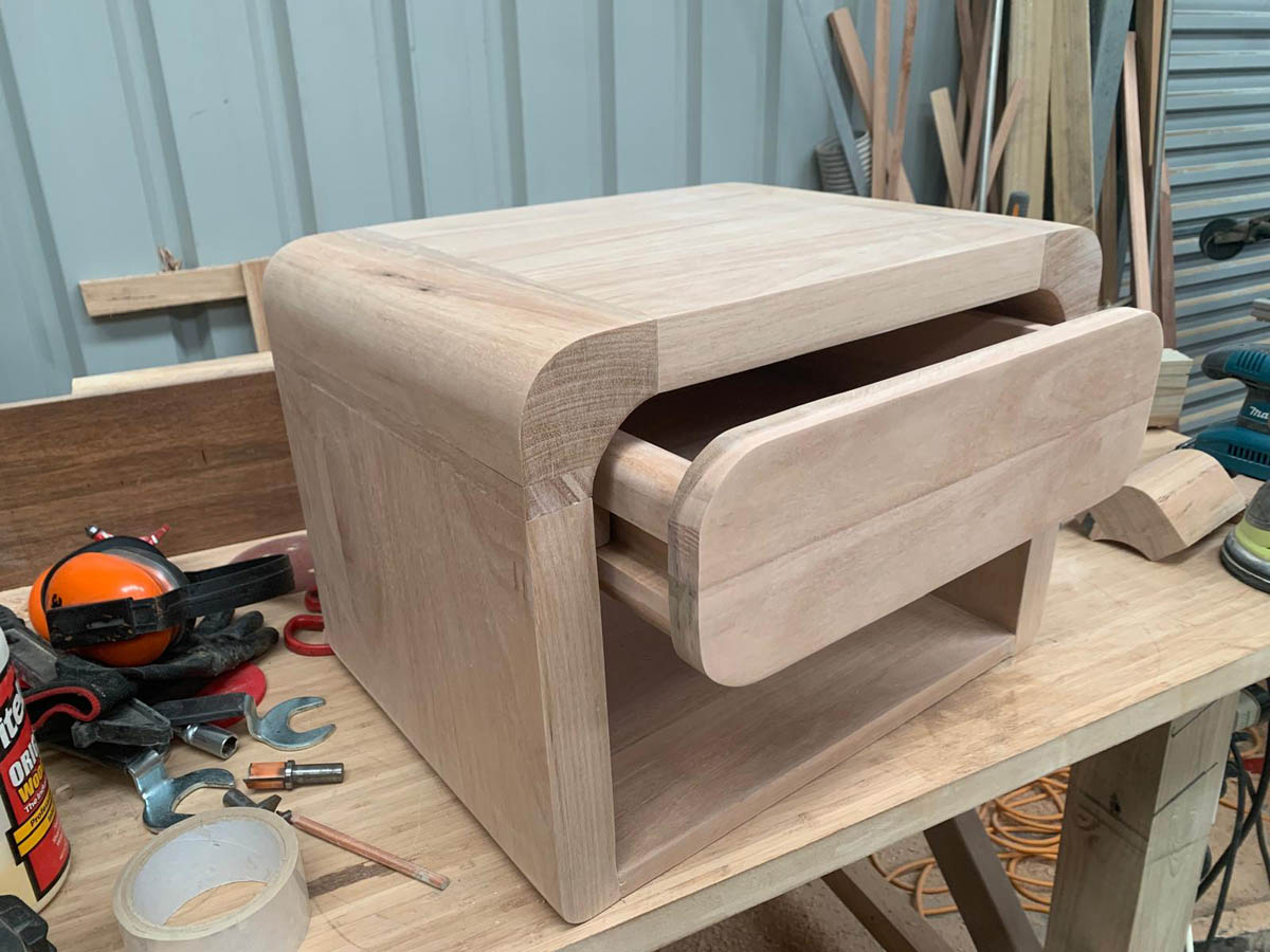 Dorluxure handcrafted bedside table in solid hardwood with natural finish